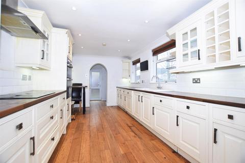 3 bedroom terraced house for sale, Chester Road, Gillingham