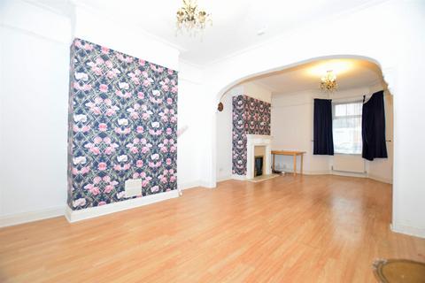 3 bedroom terraced house for sale, Chester Road, Gillingham