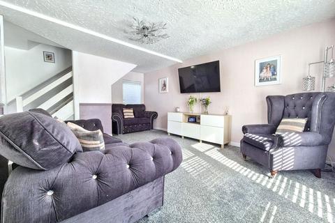 3 bedroom end of terrace house for sale, Simonside Hall, ., South Shields, Tyne and Wear, NE34 9DE