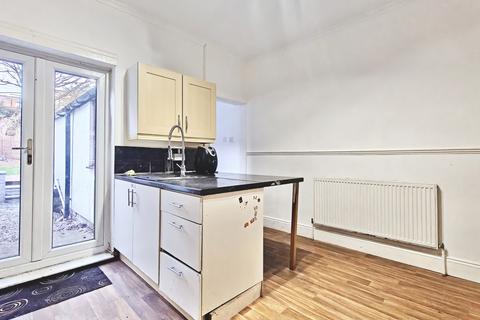 2 bedroom house to rent, Johnson Road, Birmingham, B23