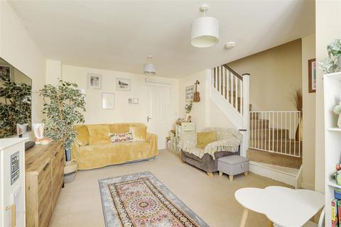 3 bedroom end of terrace house for sale, Marshall Drive, Nottingham NG11