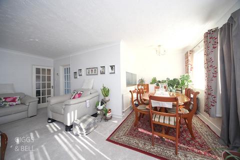 undefined, Runley Road, Luton, Bedfordshire, LU1 1TY