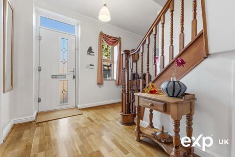 4 bedroom detached house for sale, Main Road, Nottingham NG15