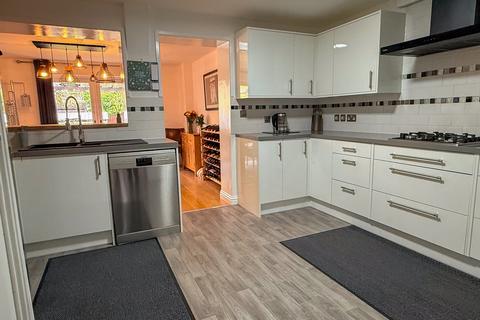 5 bedroom semi-detached house for sale, Chaucer Crescent, Newbury, RG14
