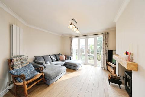 3 bedroom semi-detached house for sale, Weston Road, Aston-On-Trent, Derby