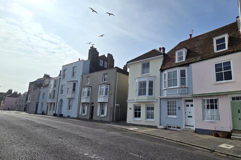 3 bedroom terraced house to rent, Beach Street, Deal, Kent, CT14