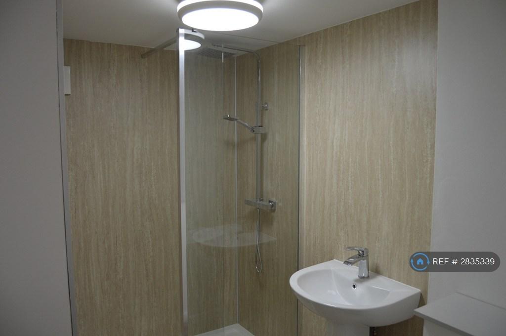 Shower-Room