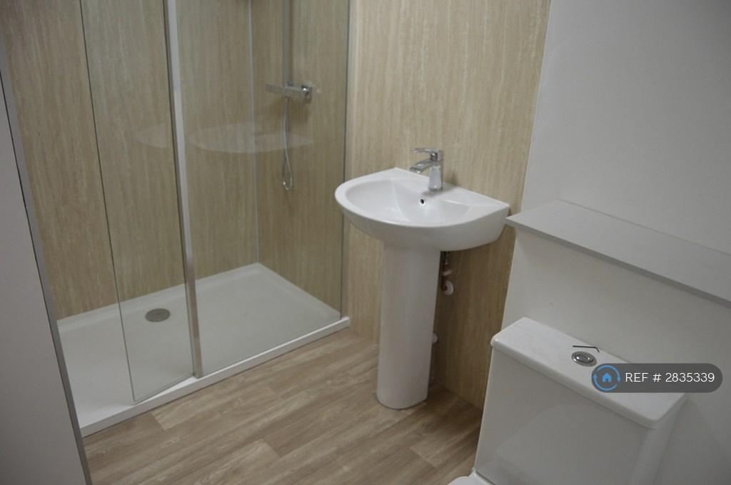 Shower-Room