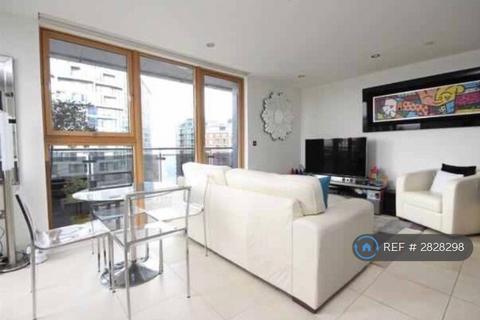 undefined, Streamlight Tower, London, E14