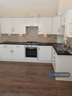 2 bedroom flat to rent, Hedley Court, Sittingbourne, ME10