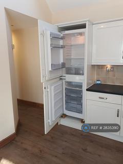 2 bedroom flat to rent, Hedley Court, Sittingbourne, ME10