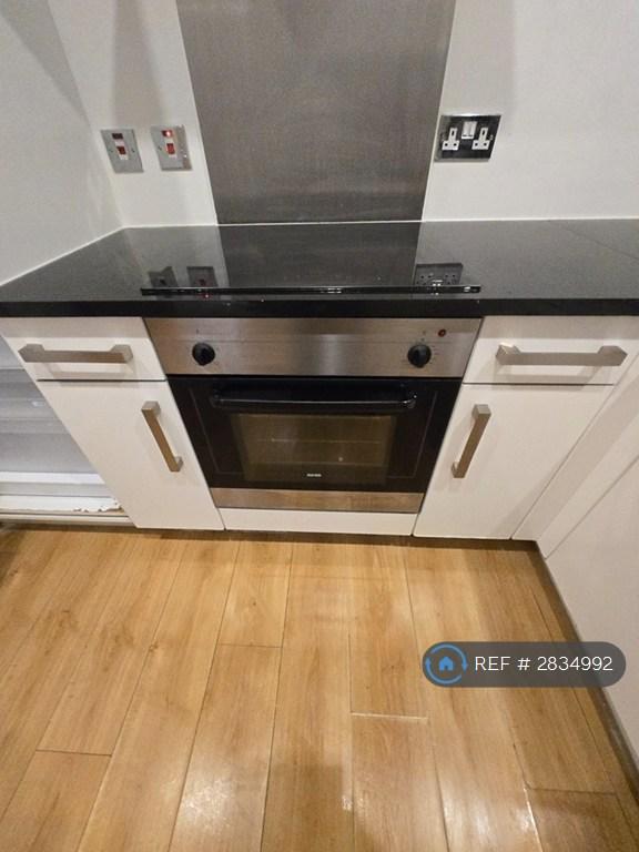 Oven
