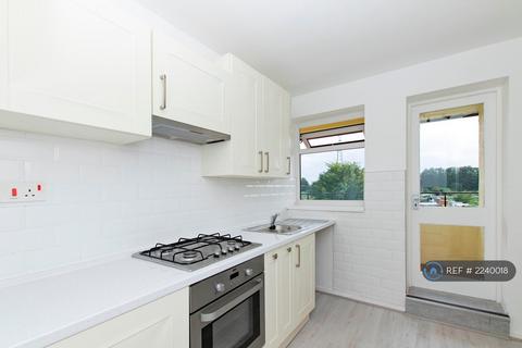 2 bedroom flat to rent, New Road, Liverpool, L13