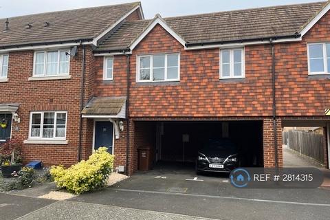 2 bedroom flat to rent, Chancel Drive, Wainscott, Rochester, ME3