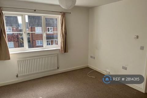 2 bedroom flat to rent, Chancel Drive, Wainscott, Rochester, ME3