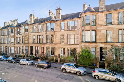 3 bedroom flat for sale, 31 Glencairn Drive, Main Door, Pollokshields, Glasgow, G41 4QP
