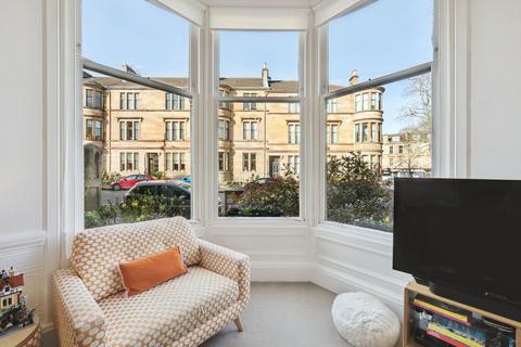 3 bedroom flat for sale, 31 Glencairn Drive, Main Door, Pollokshields, Glasgow, G41 4QP