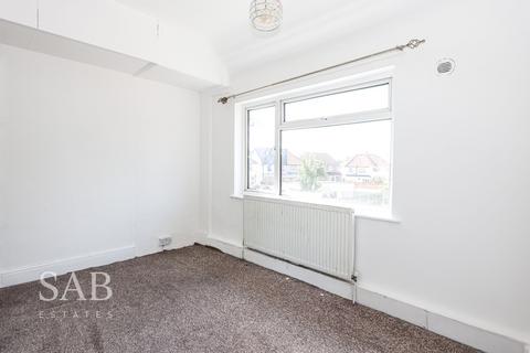 3 bedroom semi-detached house to rent, Kingsway, Hayes, UB3