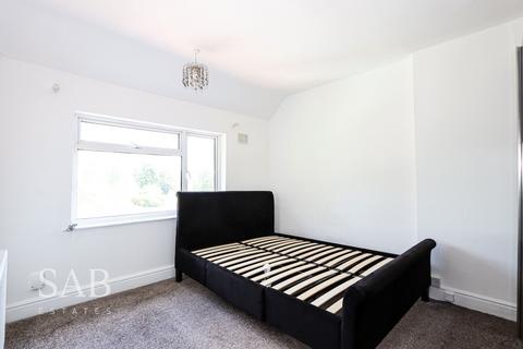 3 bedroom semi-detached house to rent, Kingsway, Hayes, UB3