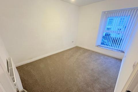 3 bedroom terraced house to rent, Carmarthen Road, Cwmdu, SA5