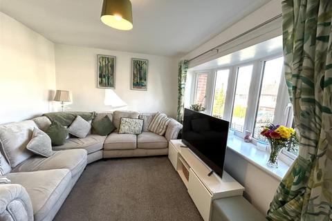 3 bedroom semi-detached house for sale, Kingsway, Stourbridge