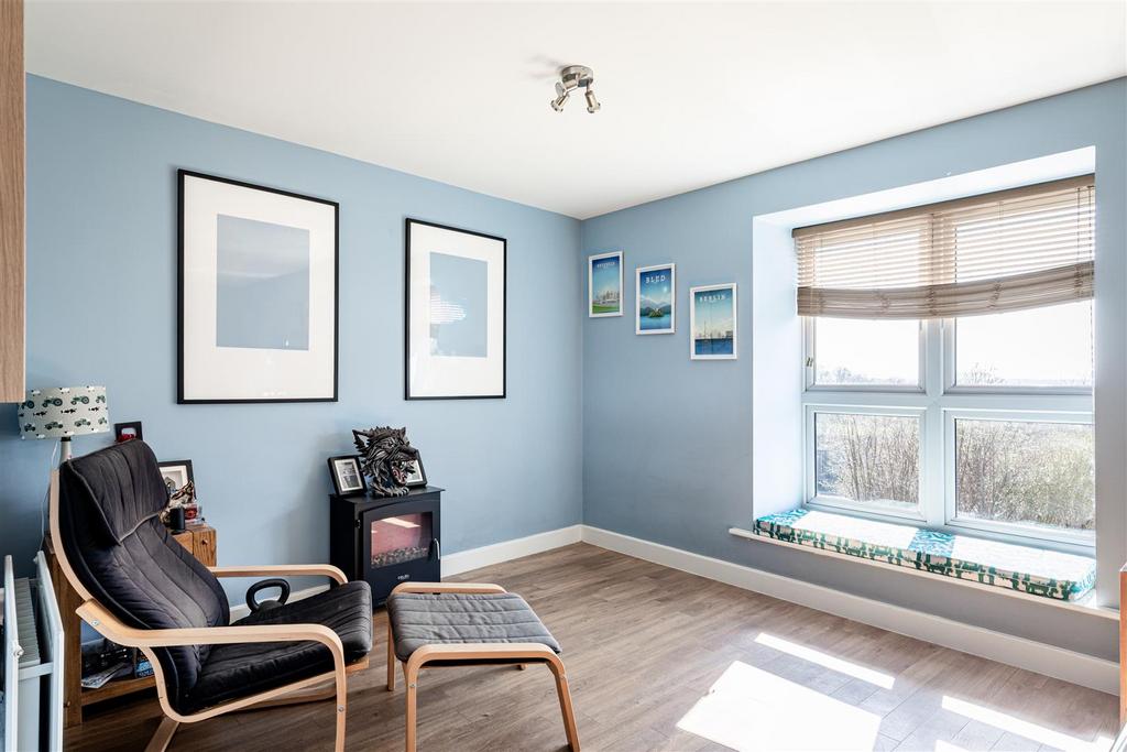 24 Hawkins Road-3.jpg