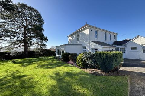 4 bedroom detached house for sale, Talley Road, Llandeilo, Carmarthenshire.