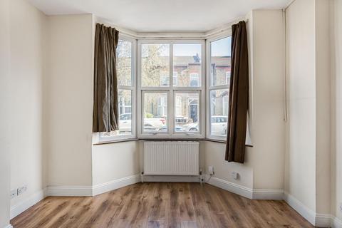 4 bedroom house for sale, Arthur Road, London