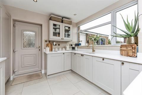 3 bedroom semi-detached house for sale, Ravensmead, Featherstone, Pontefract