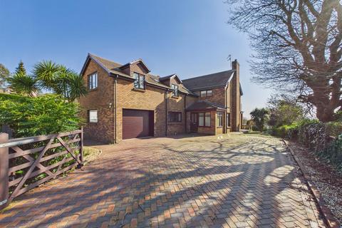 4 bedroom detached house for sale, Llys Y Coed, Pembrey, Burry Port