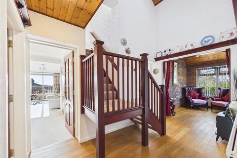 4 bedroom detached house for sale, Llys Y Coed, Pembrey, Burry Port