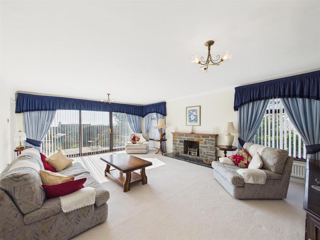 CAM04045 G0-PR0070-STILL019.jpg