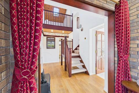 4 bedroom detached house for sale, Llys Y Coed, Pembrey, Burry Port