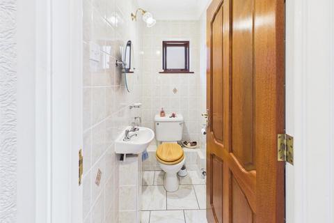 4 bedroom detached house for sale, Llys Y Coed, Pembrey, Burry Port