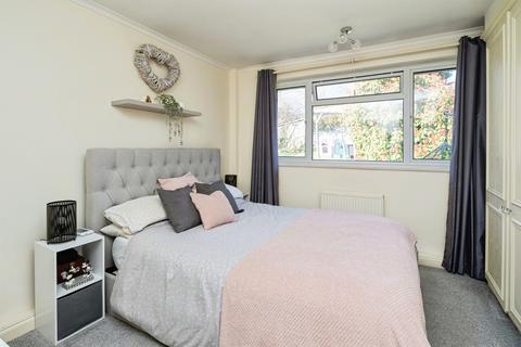 2 bedroom detached house for sale, Coniston Avenue, Tunbridge Wells