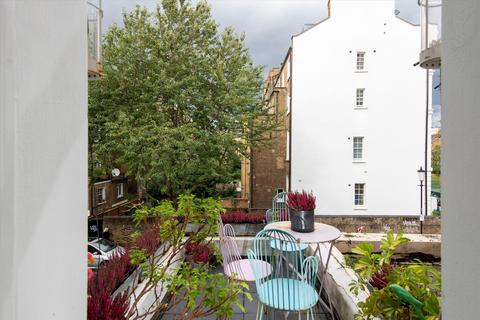 1 bedroom flat for sale, Colville Terrace, London W11