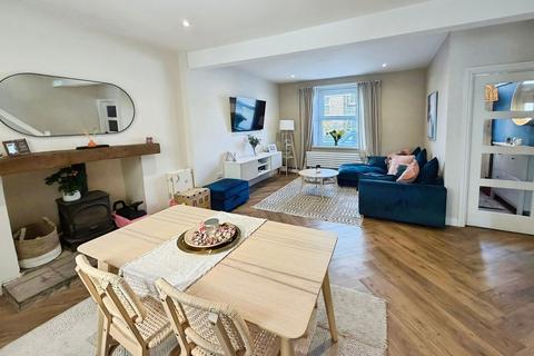 3 bedroom end of terrace house for sale, Church Street, Swansea SA4