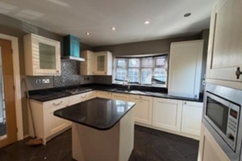3 bedroom semi-detached house to rent, Hadcroft Grange, STOURBRIDGE