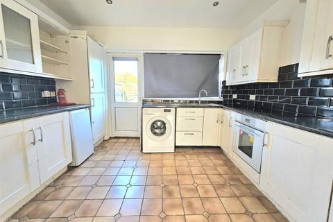 undefined, Gorseway, Romford, RM7