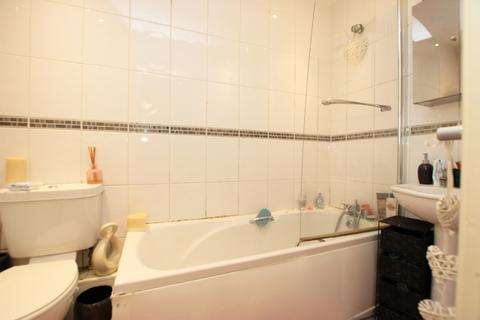 2 bedroom apartment for sale, Regent Gate, Regent Street, Kettering, Northamptonshire, NN16