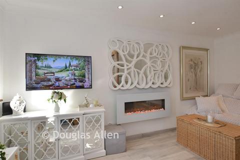 undefined, Wadley Road, London