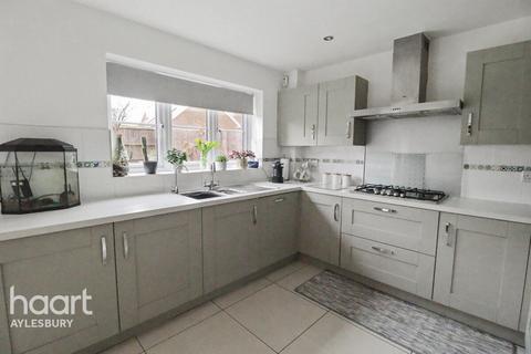 undefined, D'arcy Close, Aylesbury