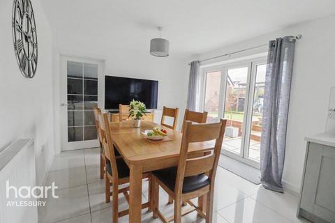 undefined, D'arcy Close, Aylesbury