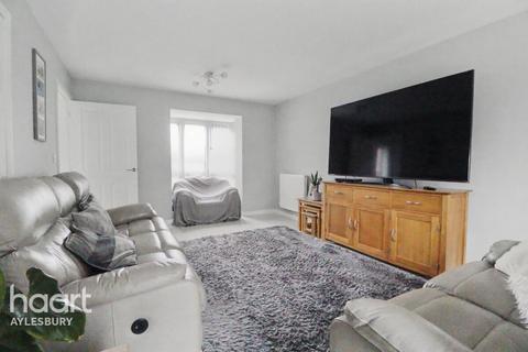 undefined, D'arcy Close, Aylesbury