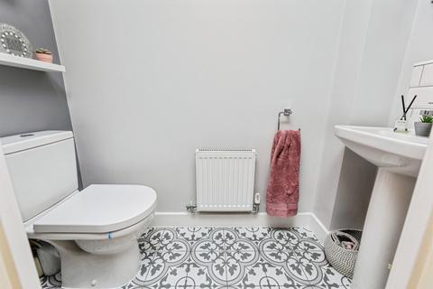 4 bedroom semi-detached house for sale, Stoborough Crescent, Featherstone, Pontefract