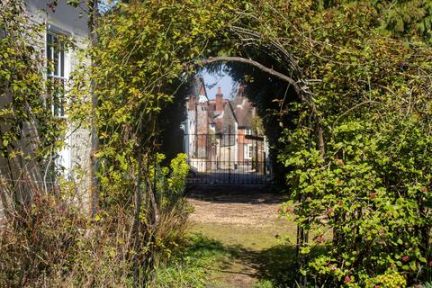 3 bedroom character property for sale, Brandy Mount House, Alresford