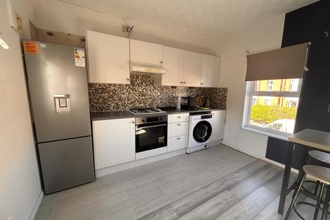 1 bedroom apartment to rent, Goldington Avenue, BEDFORD