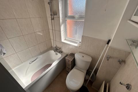 1 bedroom apartment to rent, Goldington Avenue, BEDFORD