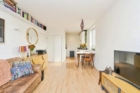 undefined, Cowleaze Road, Kingston upon Thames, KT2