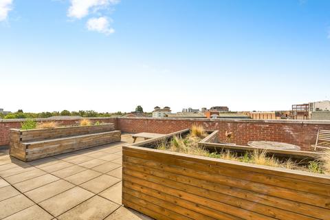 undefined, Cowleaze Road, Kingston upon Thames, KT2